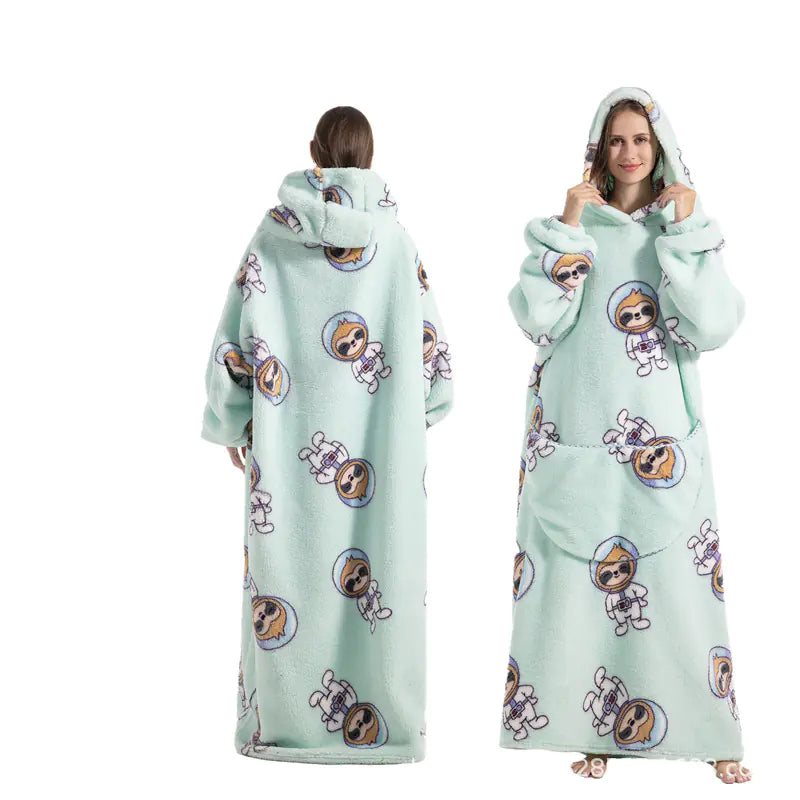 Deluxe Hooded Blanket for Outdoor Comfort