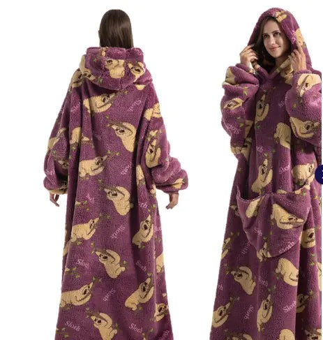 Deluxe Hooded Blanket for Outdoor Comfort